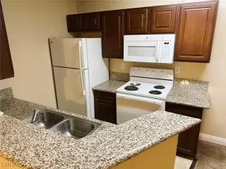 Photo #3: 2643571 Listing 