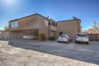 Photo #2: 2643605 Listing