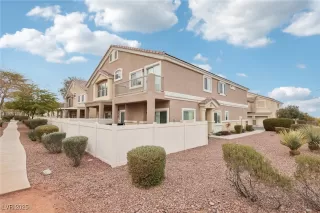 Photo #2: 2643622 Listing