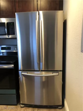 Photo #2: 2643652 Listing 