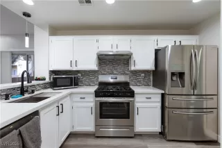 Photo #5: 2643703 Listing 