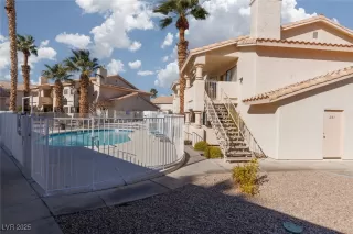 Photo #2: 2643705 Listing