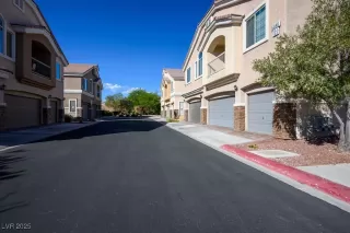 Photo #5: 2643714 Listing