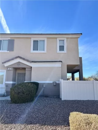 Photo #3: 2643744 Listing