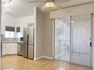 Photo #6: 2643751 Listing