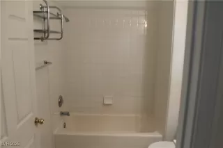 Photo #6: 2643774 Listing