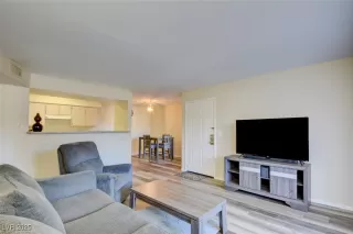 Photo #6: 2643800 Listing 