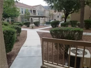 Photo #2: 2643803 Listing