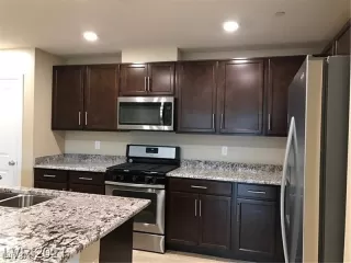 Photo #3: 2643818 Listing 