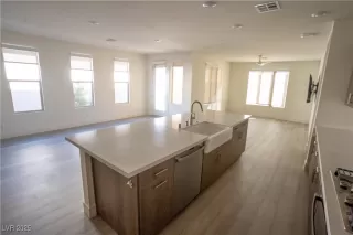 Photo #1: 2643895 Listing 