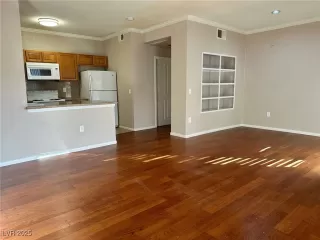 Photo #5: 2643926 Listing 