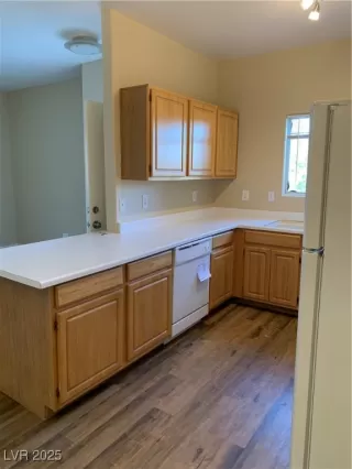 Photo #6: 2643935 Listing