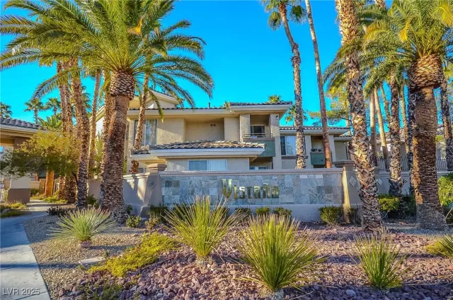 MLS: 2643938 Condo For Sale