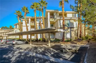 Photo #3: 2643938 Listing 