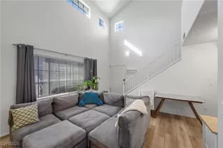 Photo #3: 2643948 Listing