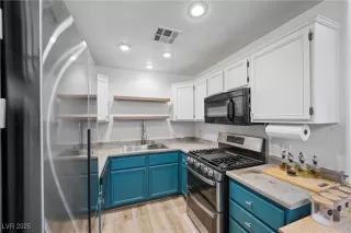 Photo #4: 2643948 Listing