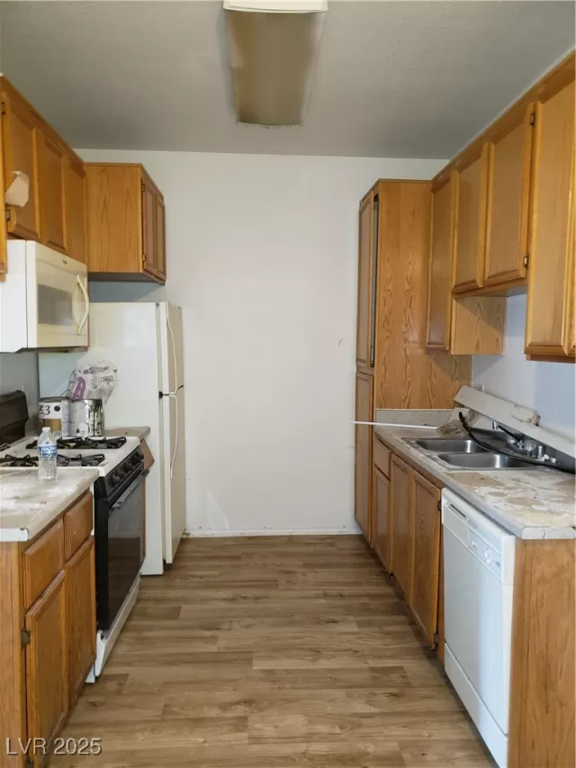 MLS: 2643980 Condo For Sale