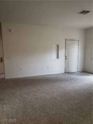 Photo #1: 2643980 Listing 