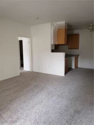 Photo #3: 2643980 Listing 