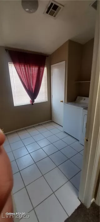 Photo #2: 2643983 Listing 