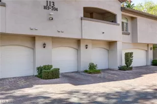 Photo #2: 2644004 Listing