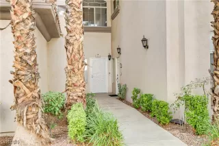 Photo #6: 2644004 Listing