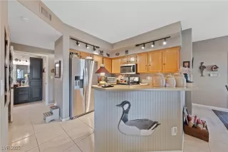 Photo #5: 2644045 Listing 