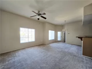 Photo #1: 2644049 Listing 