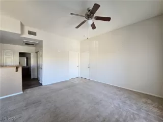 Photo #3: 2644049 Listing 