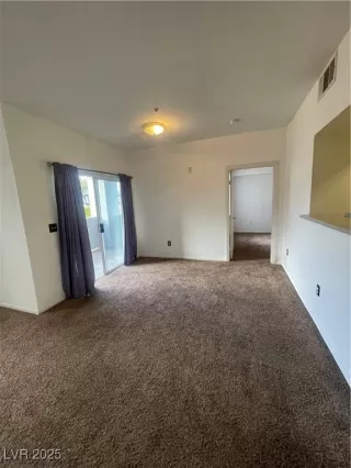 Photo #4: 2644064 Listing