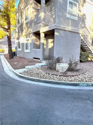 Photo #1: 2644084 Listing