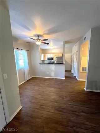 Photo #4: 2644084 Listing