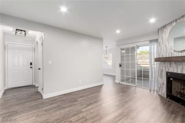 MLS: 2644088 Condo For Sale