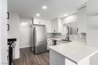 Photo #5: 2644088 Listing 