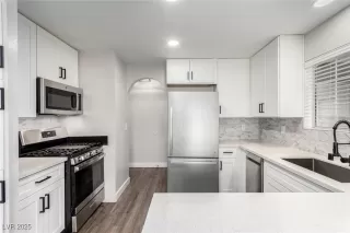 Photo #6: 2644088 Listing 