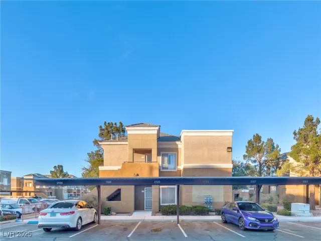 MLS: 2644137 Condo For Sale