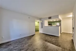 Photo #3: 2644137 Listing 