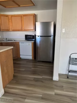 Photo #5: 2644160 Listing 