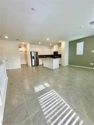 Photo #3: 2644171 Listing 