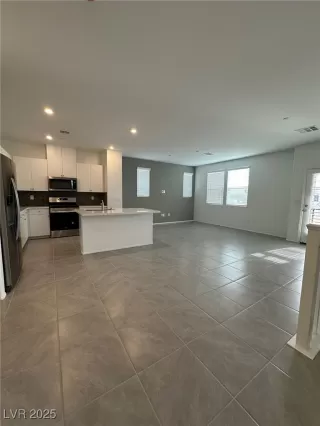 Photo #5: 2644171 Listing 