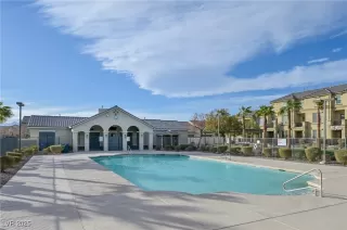 Photo #2: 2644186 Listing 