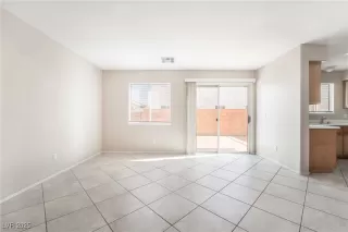 Photo #2: 2644195 Listing