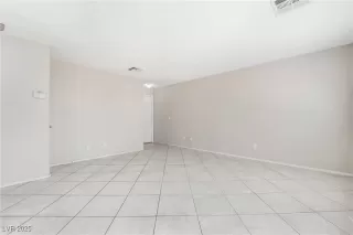 Photo #3: 2644195 Listing