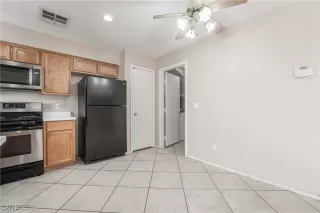 Photo #4: 2644195 Listing