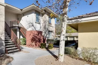 Photo #1: 2644259 Listing