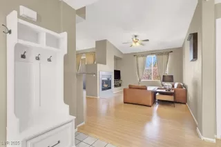 Photo #3: 2644259 Listing