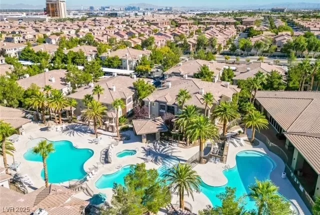 MLS: 2644288 Condo For Sale