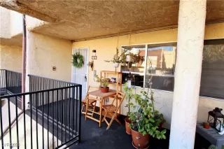 Browse active condo listings in BOULDER HILLS