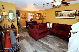 Photo #4: 2644290 Listing