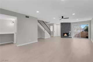 Photo #1: 2644302 Listing